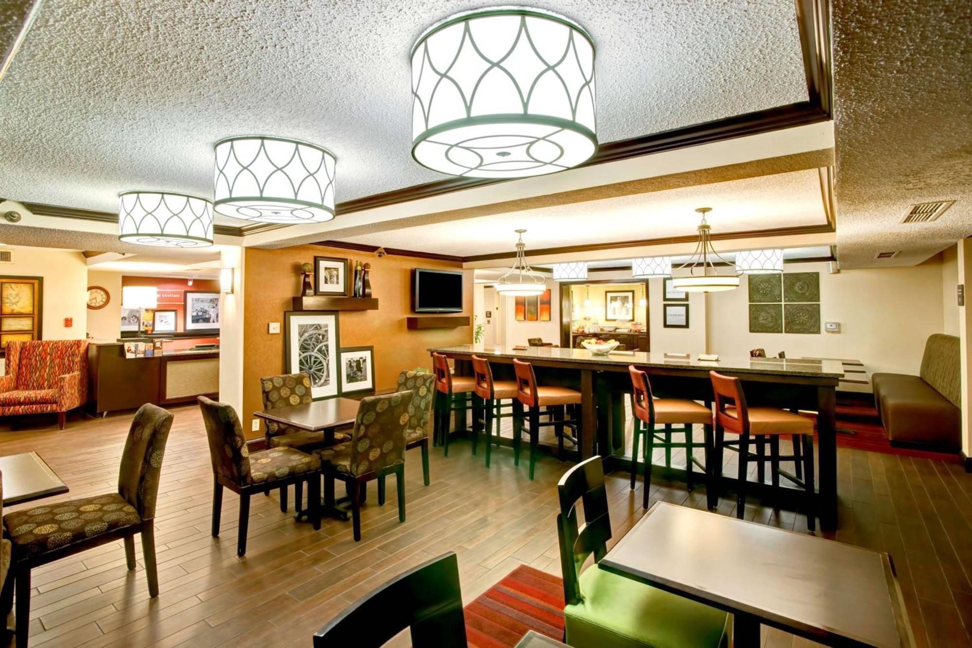 Hampton Inn College Station-Near Texas A&M University Экстерьер фото